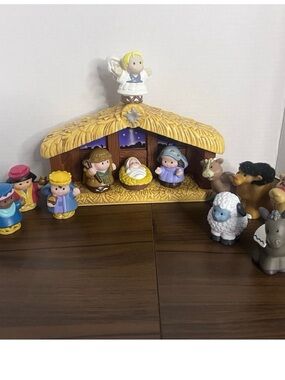 Fisher-Price Yellow Nativity Playset with Multi-Colored Figures